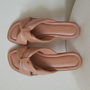 Schutz Fairy sandals nude/tan 6.5